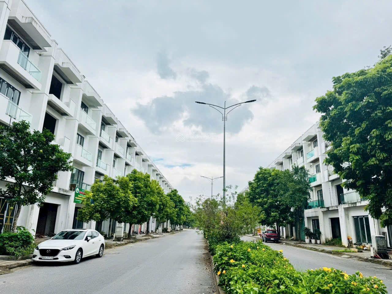 Cơ hội sở hữu cặp nhà liền kề đường 24m vị trí vàng kinh doanh