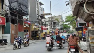 Bán nhà mặt phố Phú Diễn. 100m2 kinh doanh sầm uất. Giá 25 tỷ