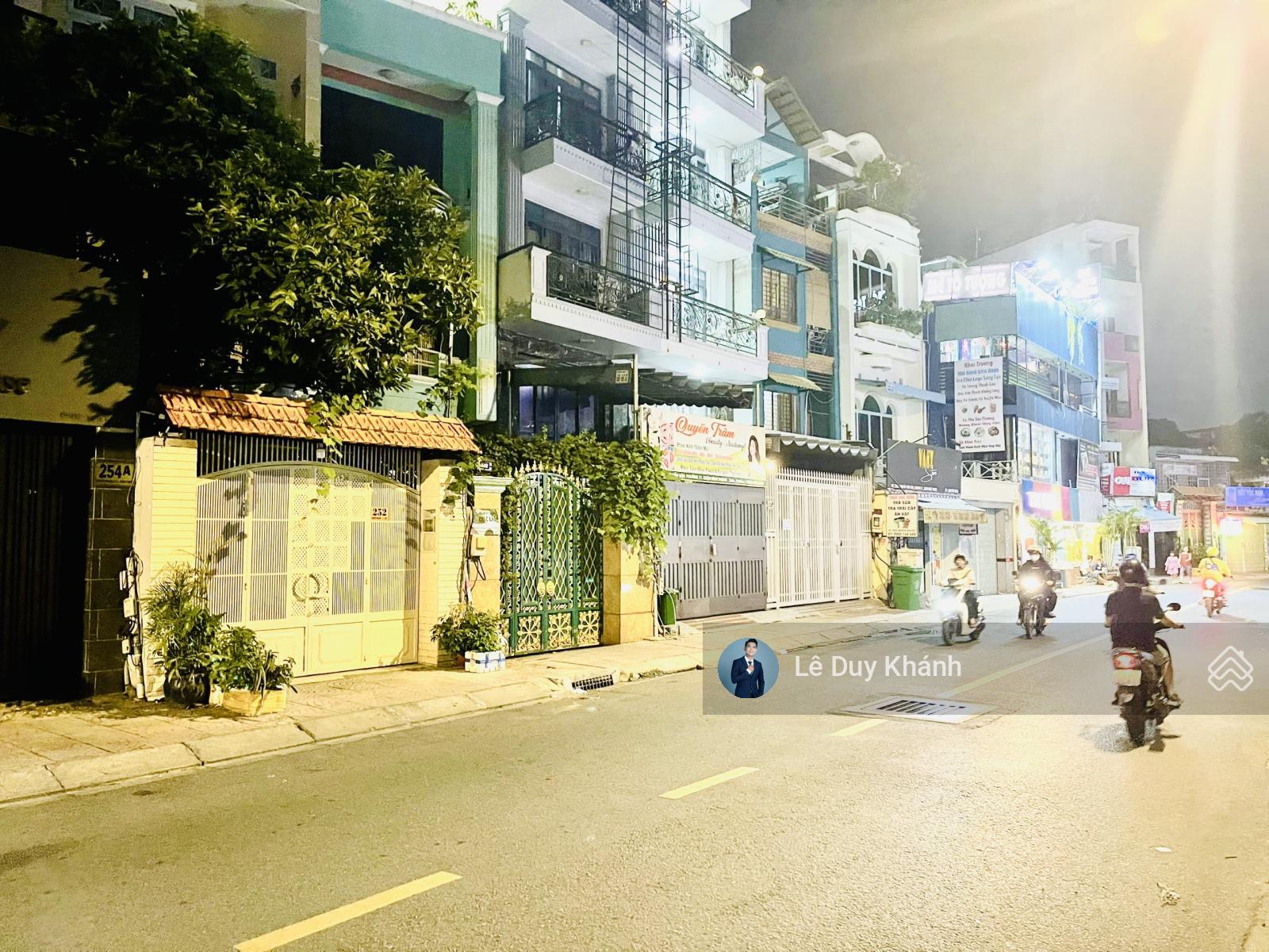 Hàng hiếm xây CHDV (hầm + 6 tầng) - Bán nhà nát 2 tầng 100m2 - Lô góc hẻm xe tải Nguyễn Văn Đậu Hàng hiếm xây CHDV (hầm + 6 tầng) - Bán nhà nát 2 tầng 100m2 - Lô góc hẻm xe tải Nguyễn Văn Đậu