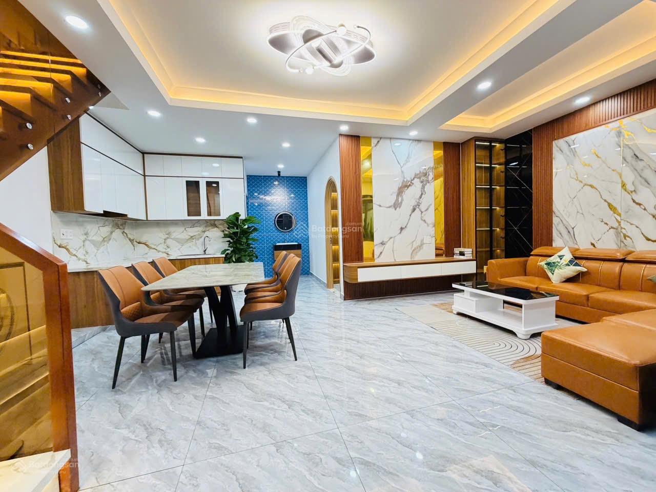 Nhà 2 lầu DT khủng 7m x 10m - Hẻm thông 6m ngay chợ Minh Phát - Full nội thất cao cấp. Gần Gò Vấp Nhà 2 lầu DT khủng 7m x 10m - Hẻm thông 6m ngay chợ Minh Phát - Full nội thất cao cấp. Gần Gò Vấp