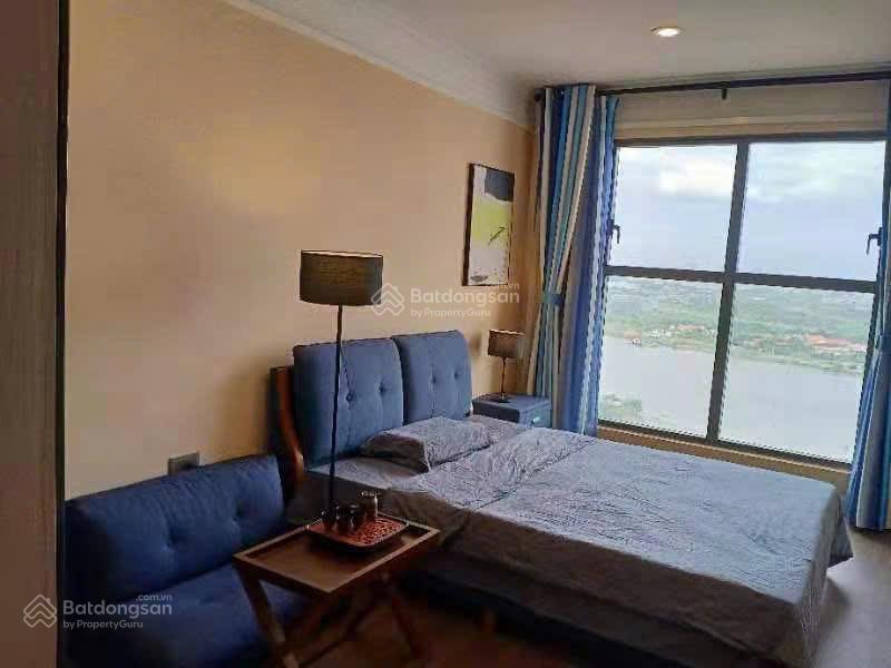 Bán nhanh CH Saigon Royal view sông sài gòn, pháo hoa 2 PN 86m2, nội thất siêu đẹp, giá bán 11.9 tỷ