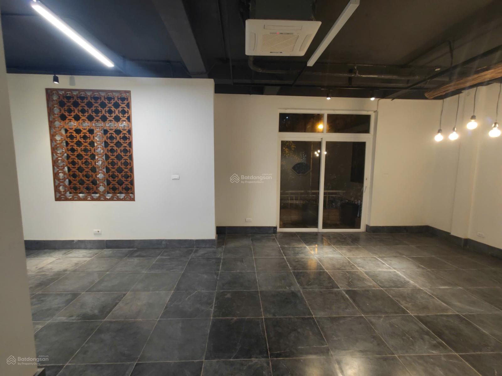 Cho thuê BT NGUYỄN VĂN LỘC - HÀ ĐÔNG, 250m2 đất, XD:120m2 x 4 Tầng, MT: 10m. Chia phòng, Đủ ĐH, NL.