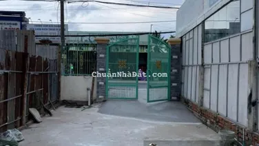 Bán nhà MT Đoàn Nguyên Tuấn, Bình Chánh, DT: 5x35m(177m2). Giá tốt đầu tư 6tỷ6. LH: 0909 460 *** Đức
