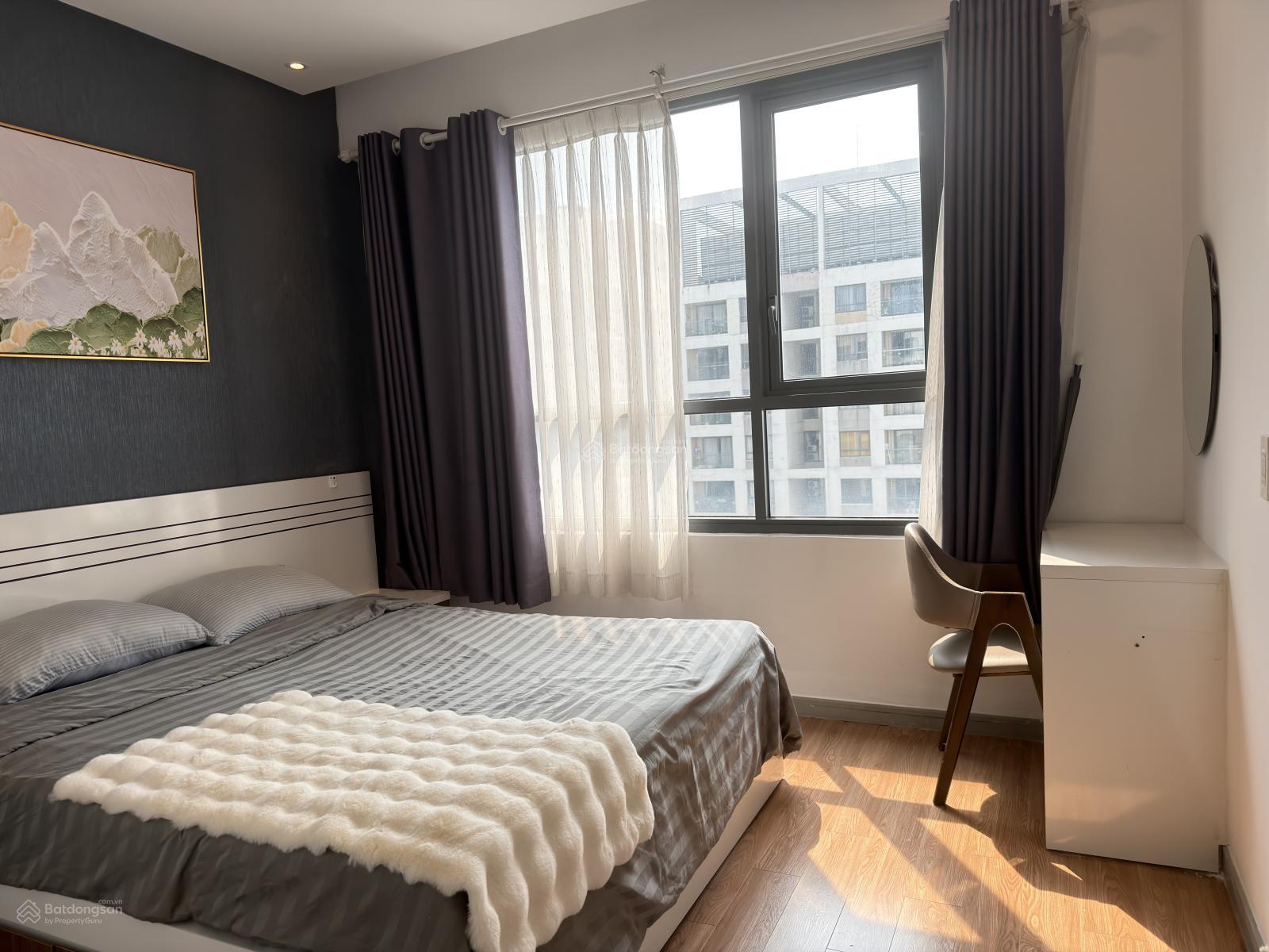 Bán CC 2PN full nội thất, 81m2, giá siêu hời 8,6 tỷ tại Bến Vân Đồn, Q4, HCM