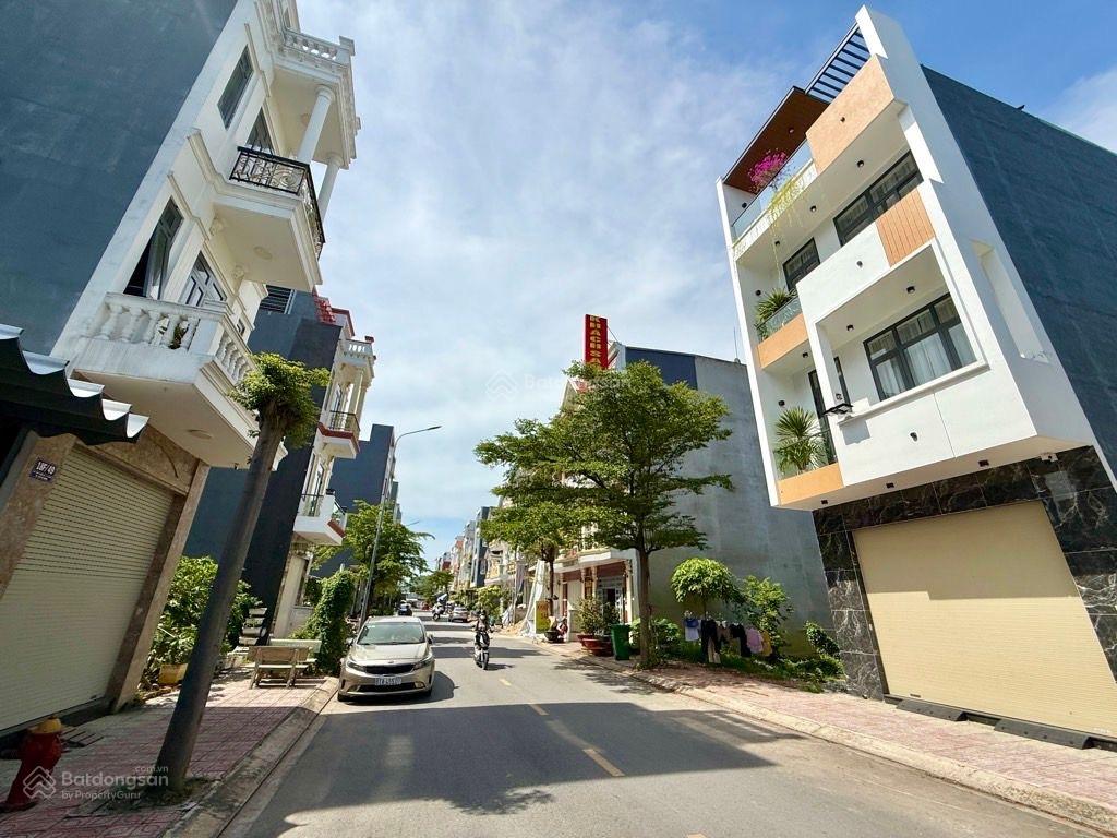 Bán Lô đất, khu phân lô đường xe Tải tránh, ngay Ga Metro, Đặng Văn Bi DT 76m2, SHR giá 7tỷ.