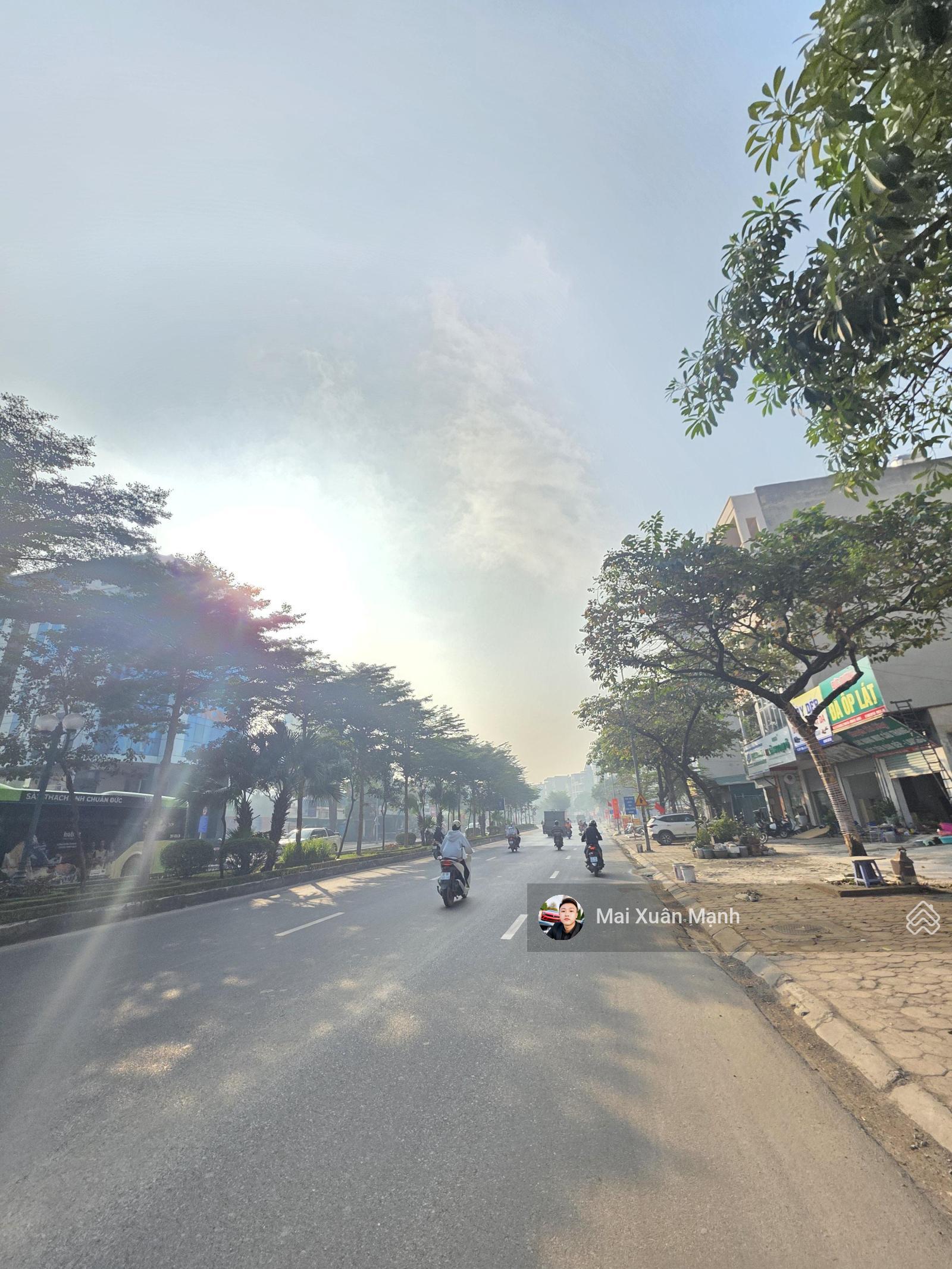 Bán đất mặt phố Lê Trọng Tấn, Hà Đông, mặt đường đôi 40m, vỉa hè 15m, kinh doanh sầm uất Bán đất mặt phố Lê Trọng Tấn, Hà Đông, mặt đường đôi 40m, vỉa hè 15m, kinh doanh sầm uất