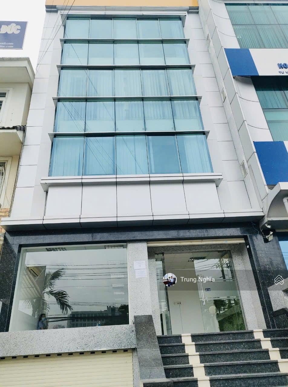 Tòa nhà đường Phạm Ngọc Thạch, diện tích: 7x20m hầm 4 tầng cho thuê