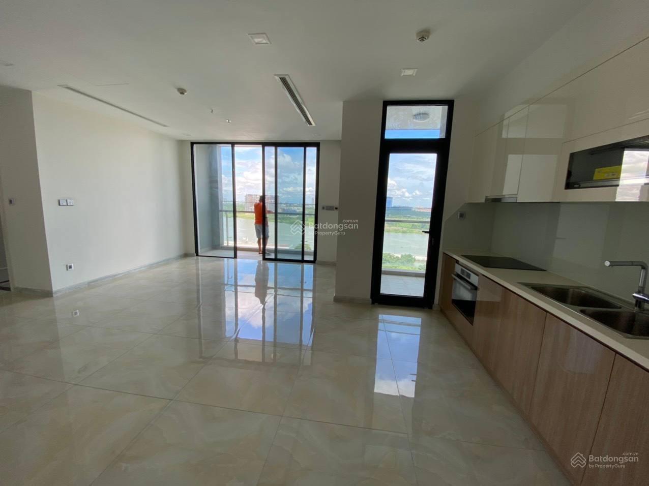 Bán Căn Góc 03PN Vinhomes Golden River, View Trực Diện Sông và Bitexco, Giá: 30tỷ. LH.0932 685 ***