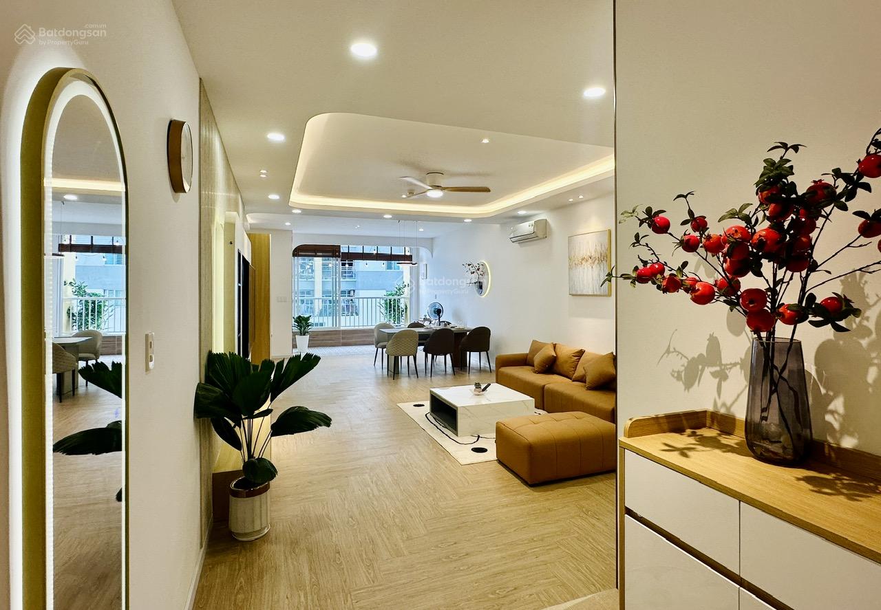 Cần bán căn hộ 3pn-Shr nhà decor+FullNTCC mới tinh*Cc BellezaQ7- Dt 124m2- Giá 6.6 tỷ TL