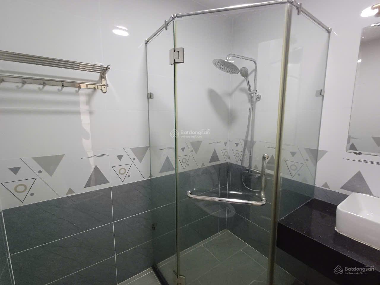 Cho thuê CC Carina Plaza, 9,5 triệu, 105m2, view đẹp, nhiều tiện ích, Q8, HCM