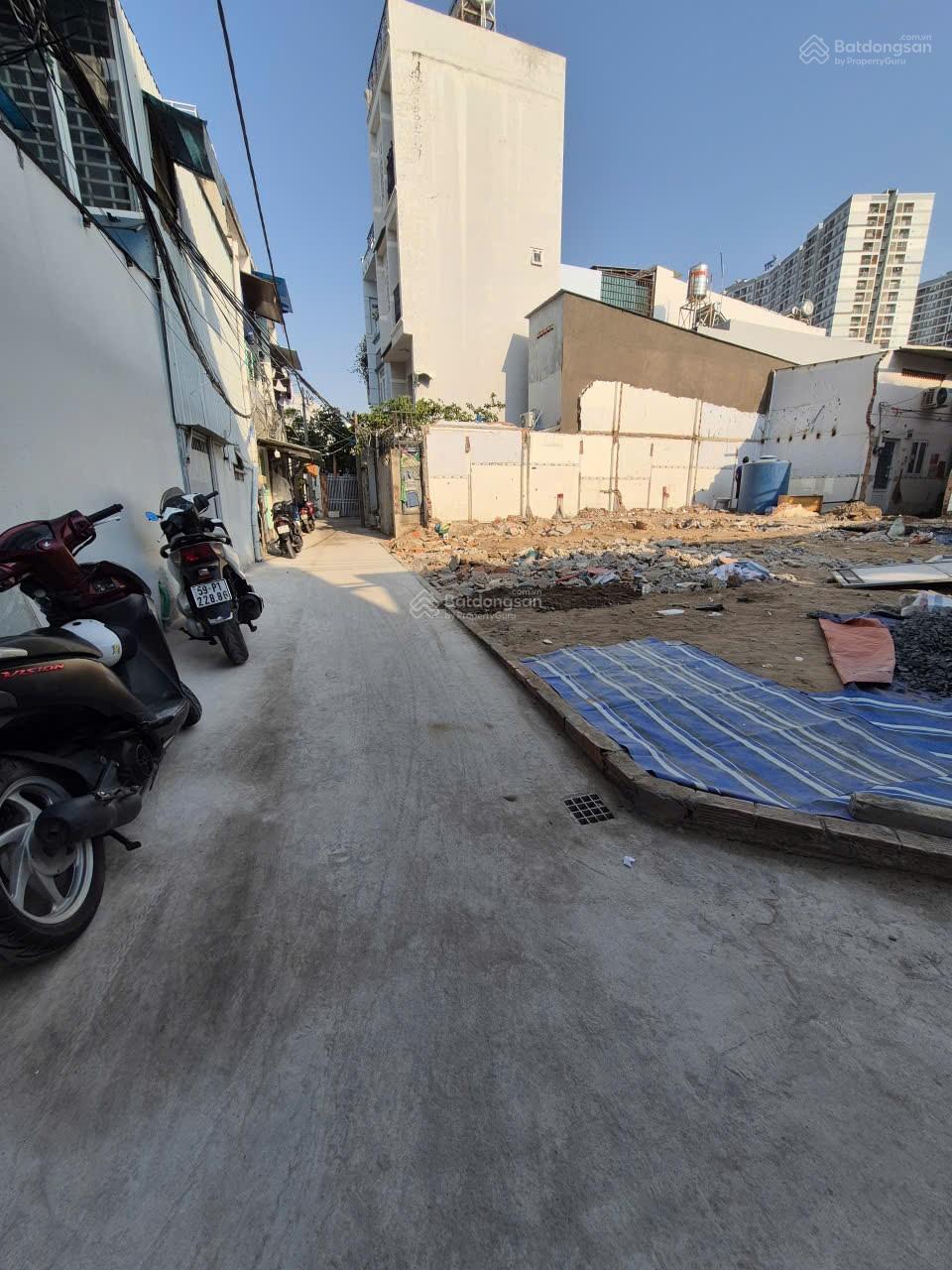 Đất lô góc hẻm ôtô Q7 - 76,2m2 ngang 5,11m x 15m - KDC hiện huữ - chỉ 5.8 tỷ