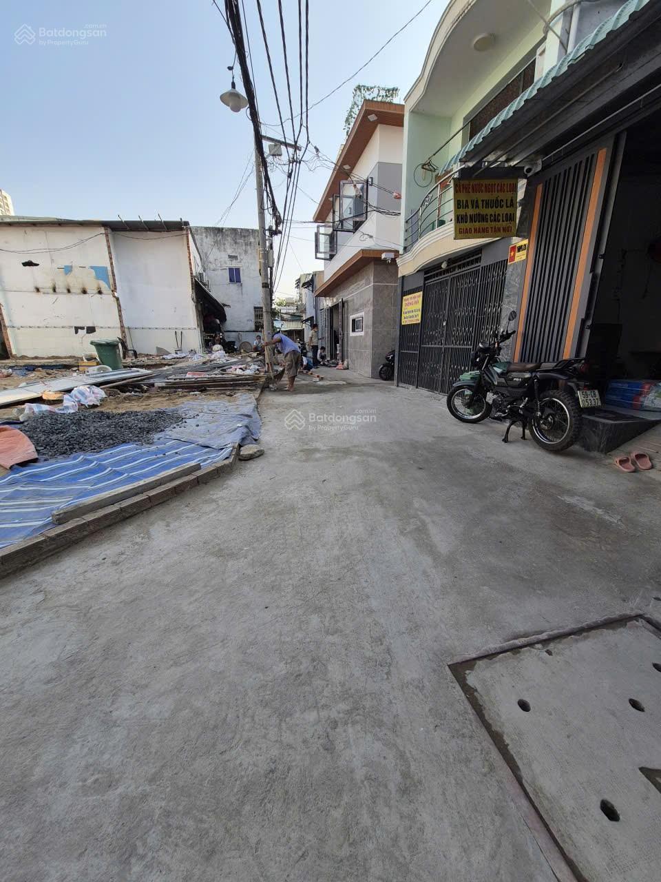 Đất lô góc hẻm ôtô Q7 - 76,2m2 ngang 5,11m x 15m - KDC hiện huữ - chỉ 5.8 tỷ