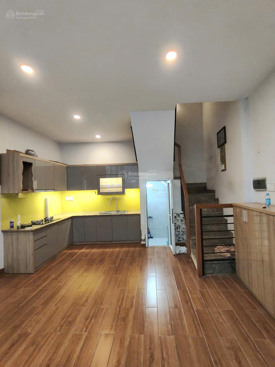 Bán nhà 4 tầng sát măt tiền Hưng Phú P9-Q8