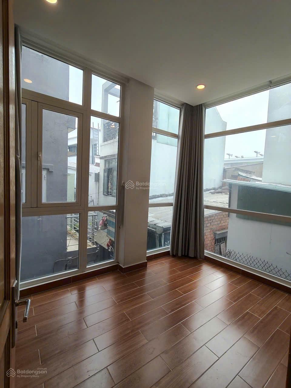 Bán nhà 4 tầng sát măt tiền Hưng Phú P9-Q8