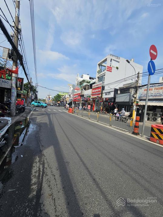 Bán nhà đôi mặt tiền An Dương Vương P13 Q6, 9x15m 4 tâng, HĐT 50 triệu Bán nhà đôi mặt tiền An Dương Vương P13 Q6, 9x15m 4 tâng, HĐT 50 triệu