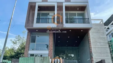 03 tòa nhà mặt tiền ngay Trương Văn Bang 8m*20m hầm 5 tầng suốt, thang máy, 100 triệu/tháng
