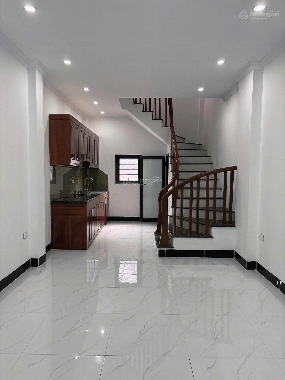 6 tỷ 2 nhà cổng làng Đa Sỹ Cần tìm chủ mới nhanh Hà đông Kiến Hưng Văn Quán 0975 892 *** Thương