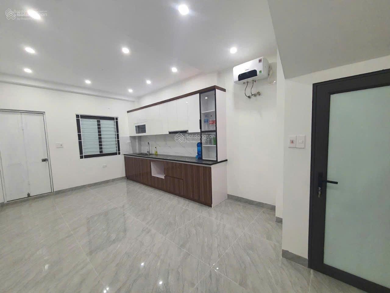 CHÍNH CHỦ CHO THUÊ NHÀ VIEW HỒ HOÀNG CẦU, ĐẶNG TIẾN ĐÔNG, 80M X 5 TẦNG, OTO ĐỖ CỬA, NHÀ THOÁNG 25TR