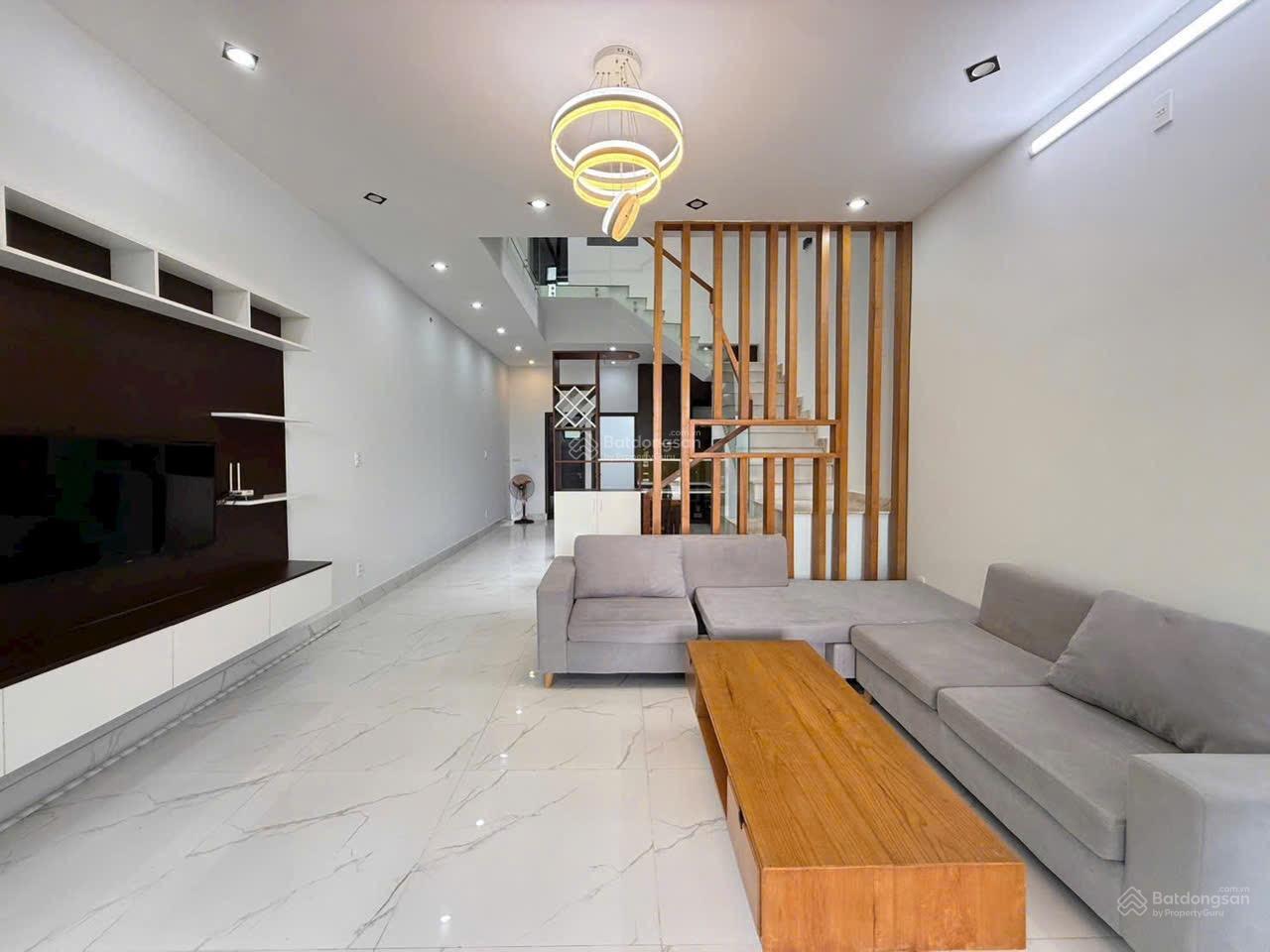 Cho thuê nhà 3 tầng full nội thất đường Nước Mặn 2 khu Nam Việt Á gần sông Hàn trung tâm giá tốt