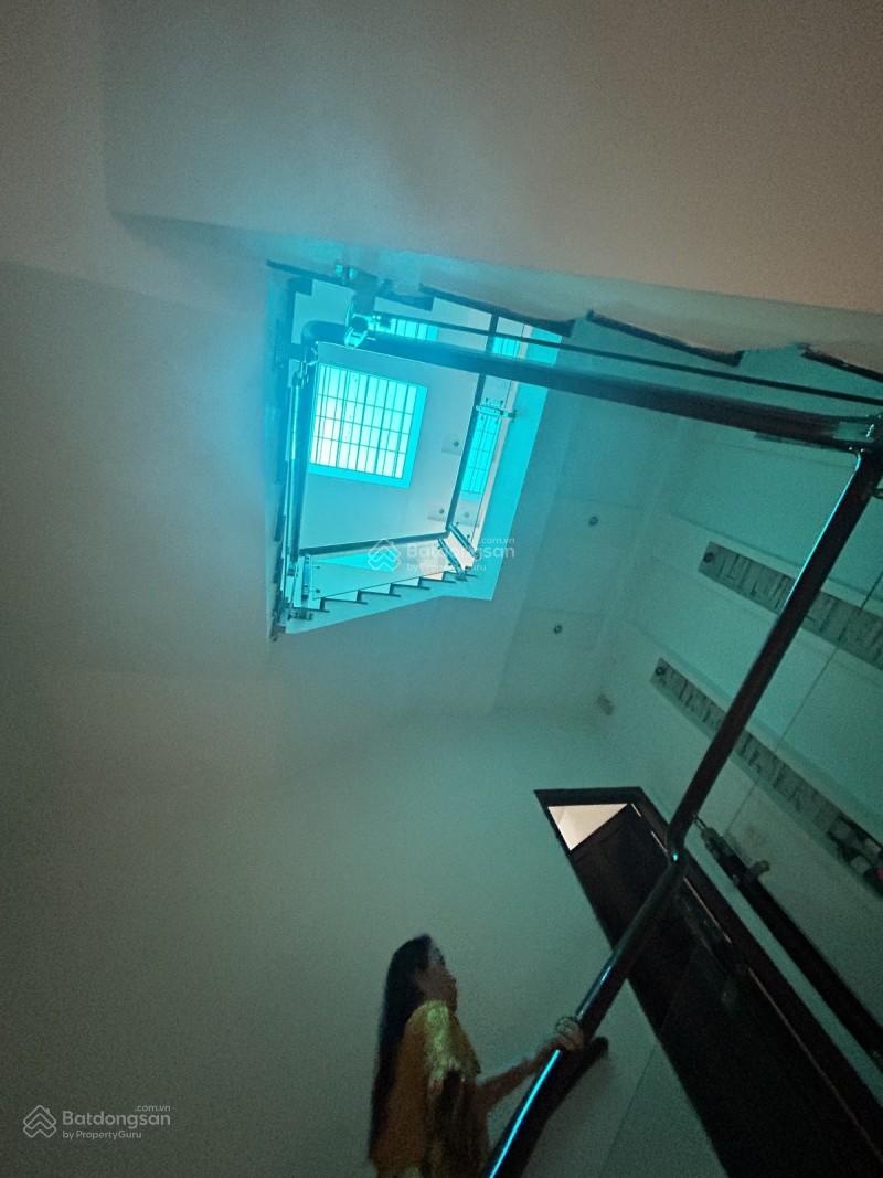 Nguyễn Thị Tần quận 8, cách Q1 Q5 chỉ 200m, DT 123m2 ngang 6,2m - hẻm ô tô 5m