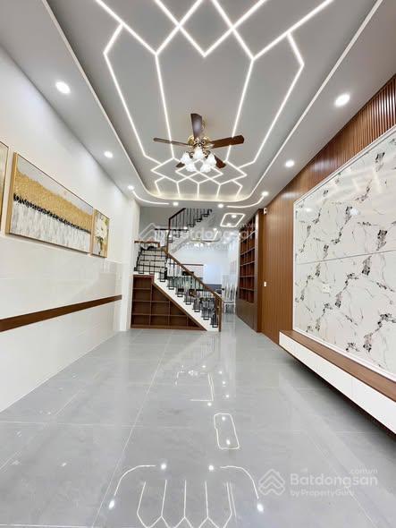 NHÀ ĐẸP HẺM NHỰA THÔNG XE HƠI 7M KHUÔN VIỆT | DT 4x15m | 3 TẦNG ST | 4PN | GIÁ 7.9 TỶ LH 0936 999 ***