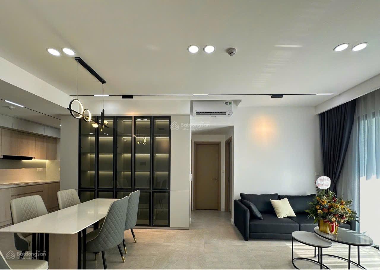 Giá cực tốt căn 3PN, 2WC nội thất cao cấp có ô xe hầm chung cư The Antonia giá 12,3 tỷ all in