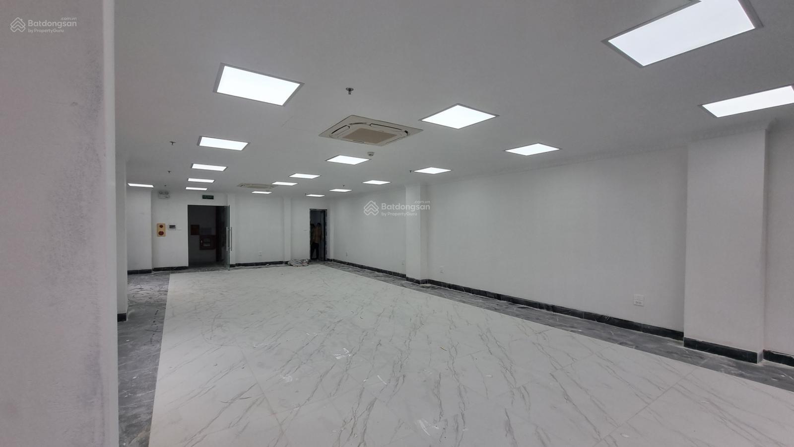 Cho thuê văn phòng tại Phố Ngụy Như Kon Tum, 12 triệu VND, 70 m2, view đẹp, sàn thoáng