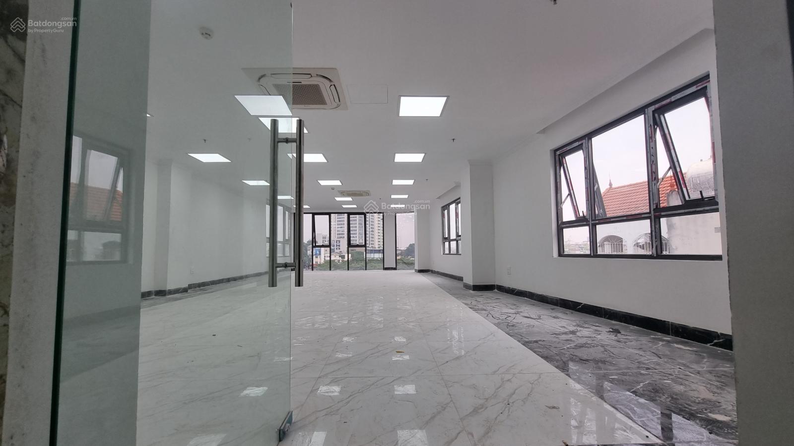 Cho thuê văn phòng tại Phố Ngụy Như Kon Tum, 12 triệu VND, 70 m2, view đẹp, sàn thoáng