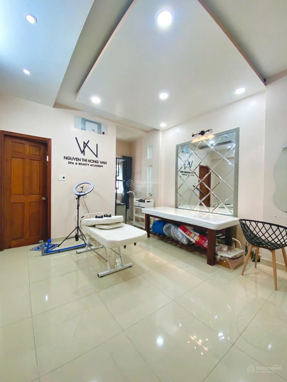 Nguyên căn Quang Trung p8, hẻm 1 sẹc Xh. Dt 4x16m trệt 3 lầu. 4pn 5wc. Giá 16tr. Lh 0902 958 ***