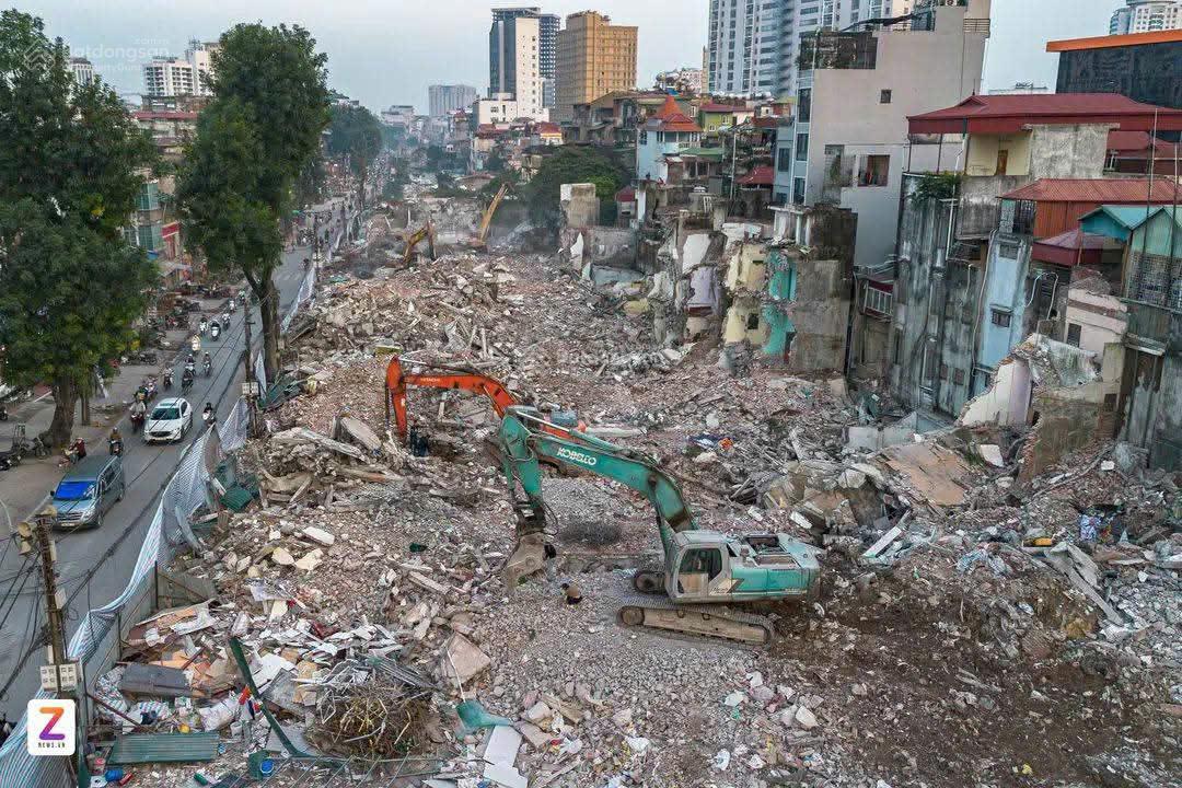 [Chính chủ] Bán tòa VP 9T, thang máy,mặt phố La Thành, vỉa hè rộng, mặt tiền 6m, sau nhà ô tô tránh