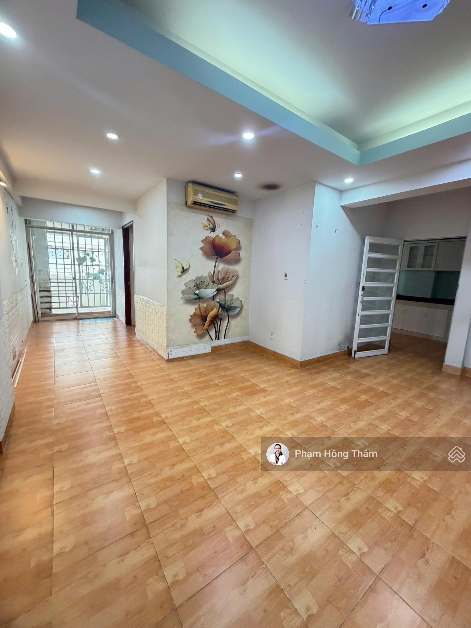 Bán căn hộ CC Mỹ Thuận, giá 3,3 tỷ, 107m2, 2PN, 2WC, nhà trống, sổ hồng, hỗ trợ vay. LH 0933 888 ***