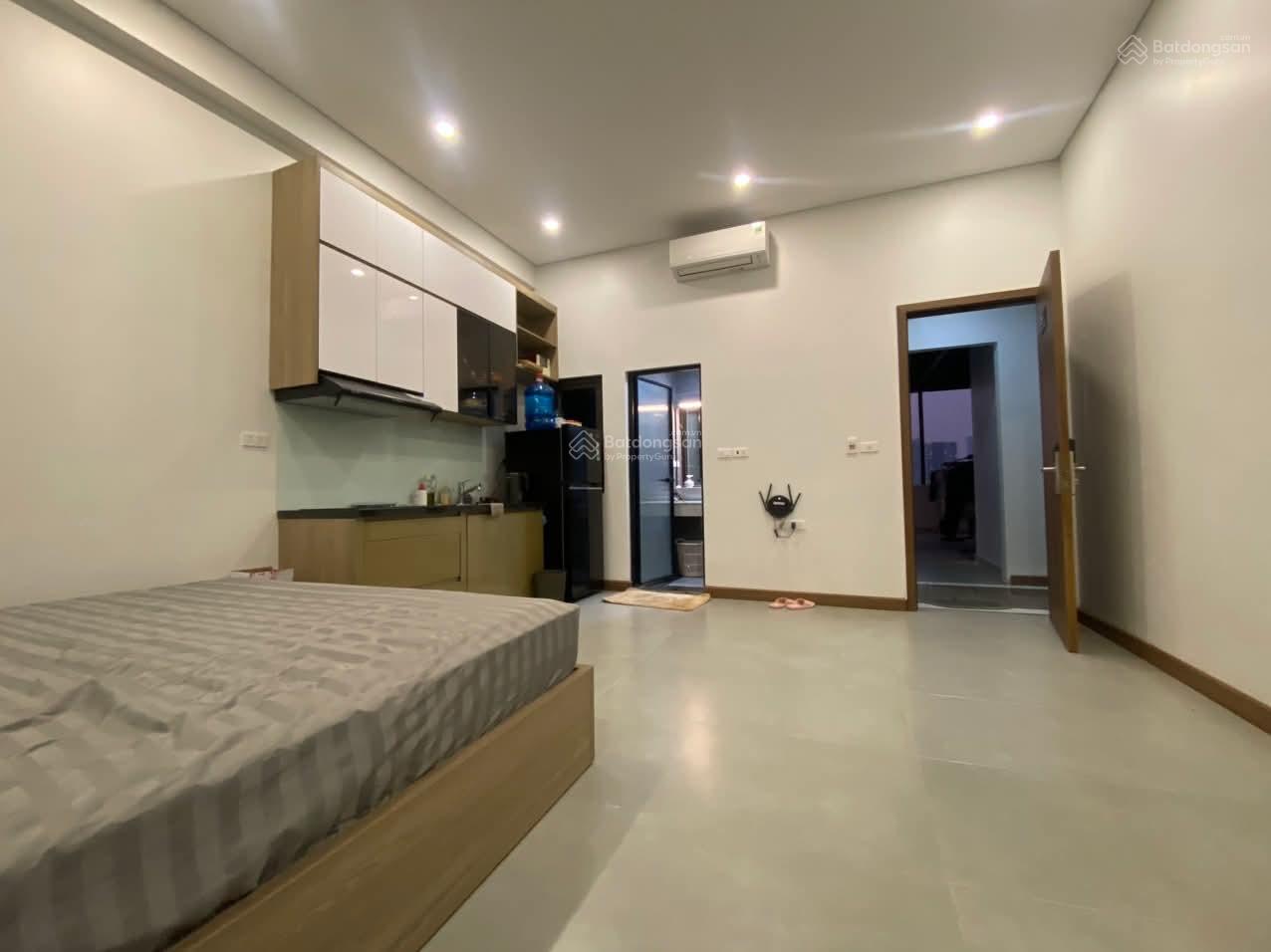 Phố Lương Thế Vinh 160m2*8T*MT 11.1m, 40PKK, trước nhà rộng 8m doanh thu 2.5 tỷ/năm