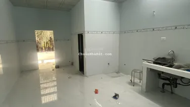 Nhà trệt (4.5m x 20m) 2 phòng ngủ mới xây Trường Lưu gần chợ Long Trường