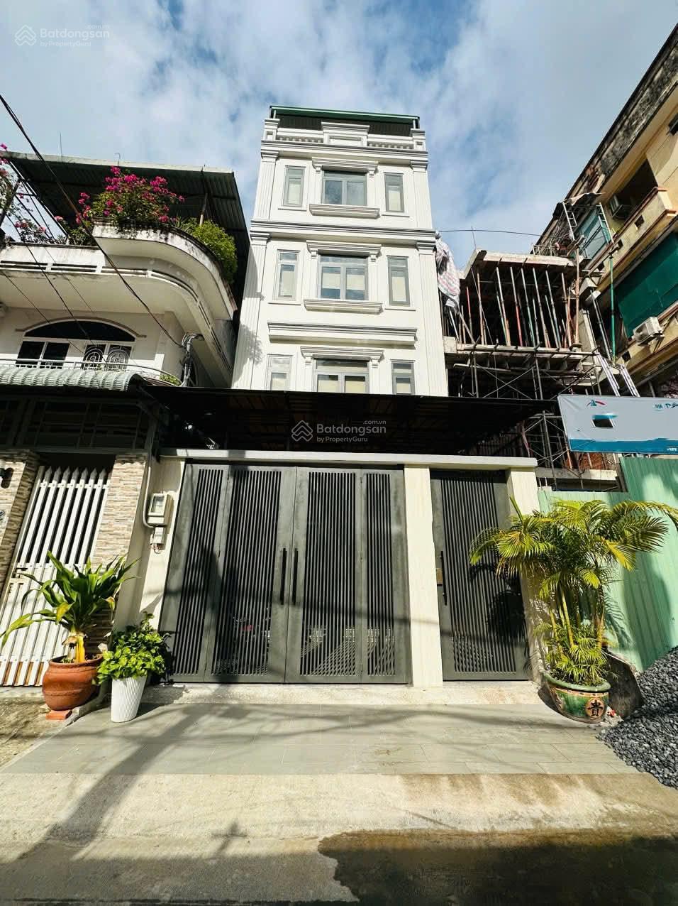 CHDV mới tinh mùi sơn Kha Vạn Cân - 103m² nội thất + Thang máy cao cấp