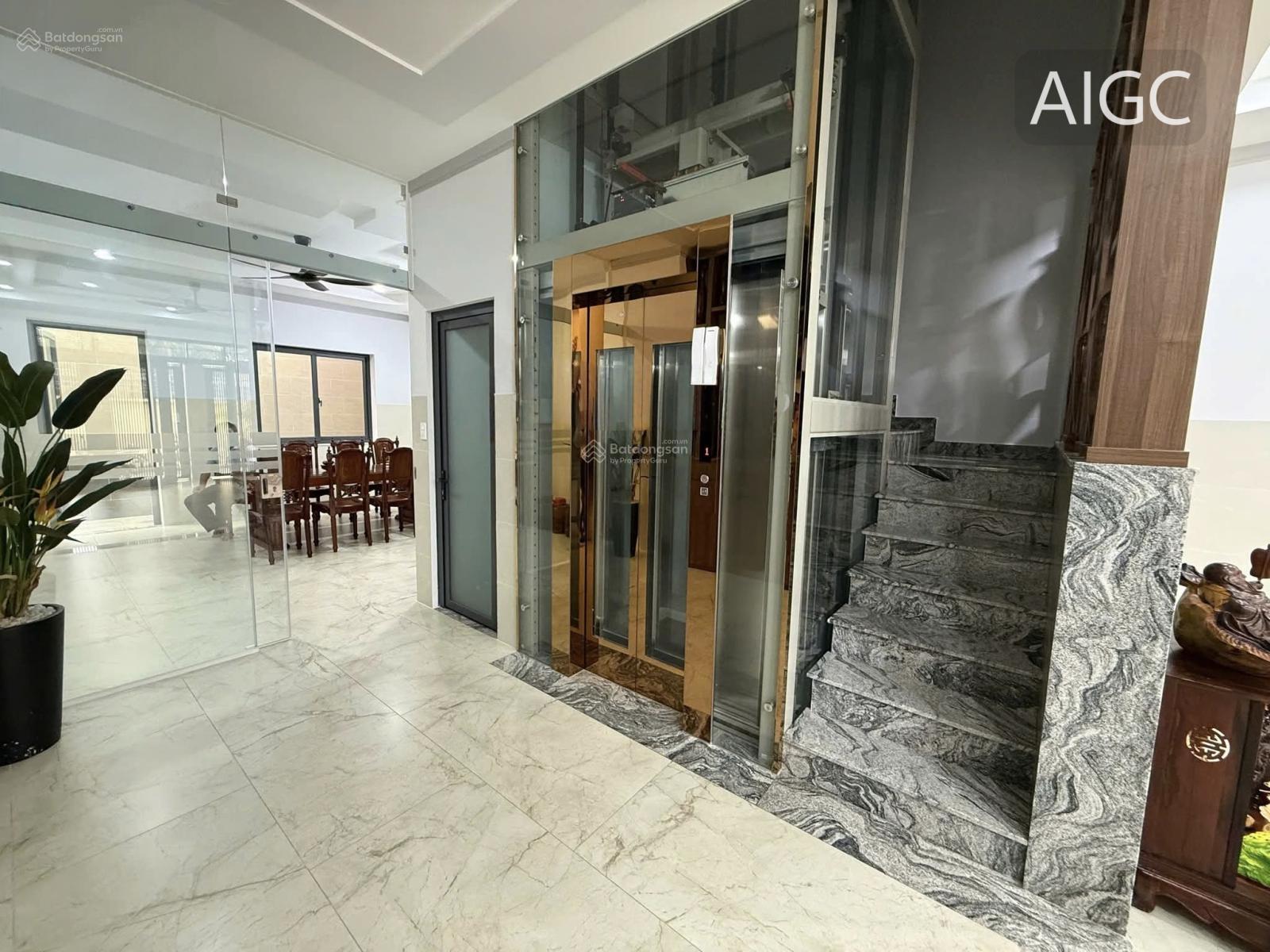 CHDV mới tinh mùi sơn Kha Vạn Cân - 103m² nội thất + Thang máy cao cấp