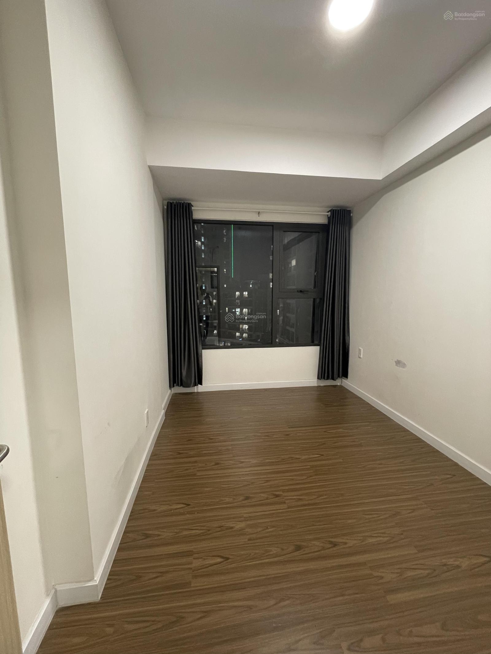 Cho thuê căn 2 Phòng ngủ + 2Wc diện tích 67m2 - Giá thuê 8triệu/tháng NTCB