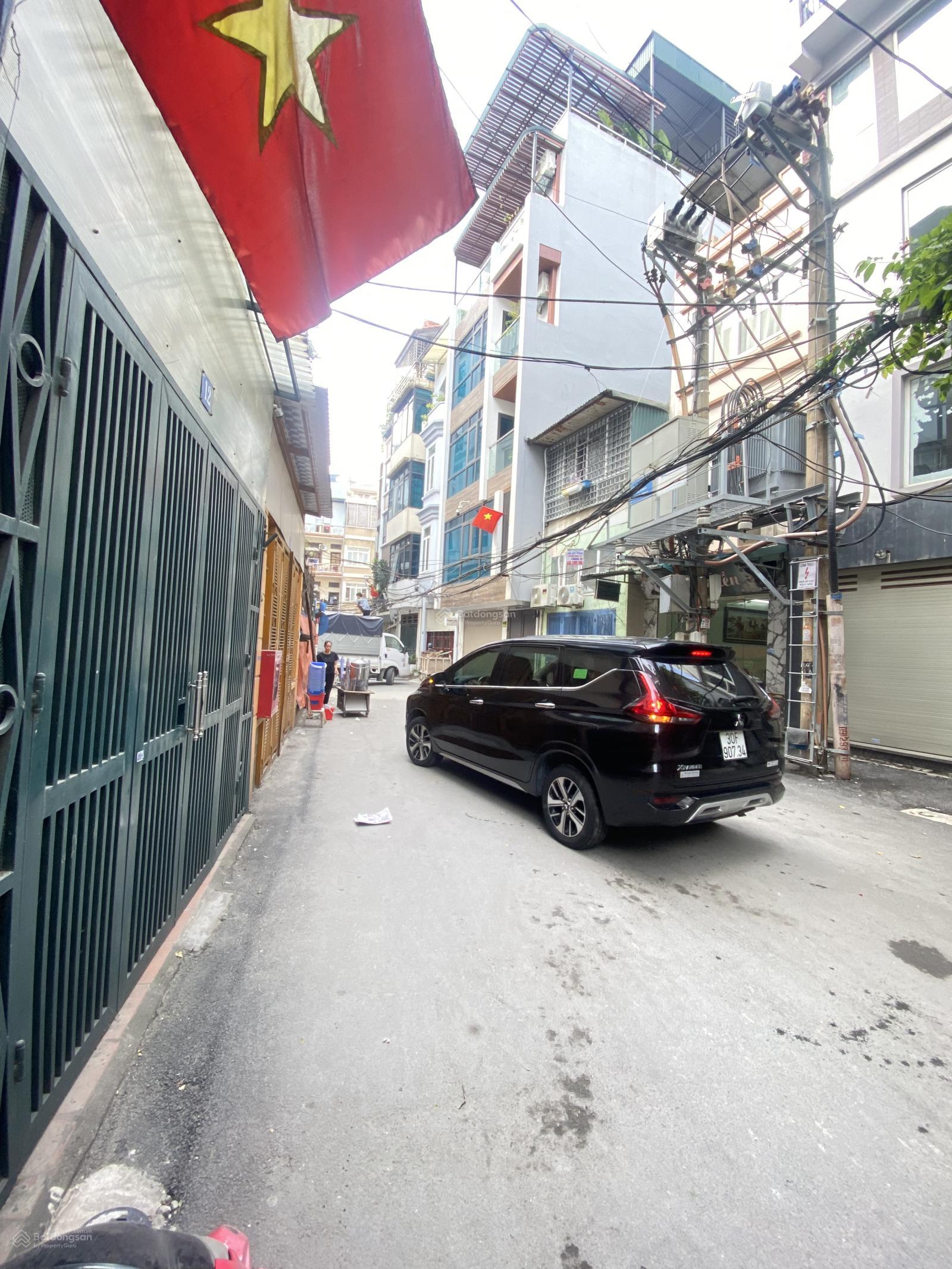 Bán nhà ngõ Thổ Quan (ô tô đi qua cửa) 33m2 giá 9,6 tỷ.