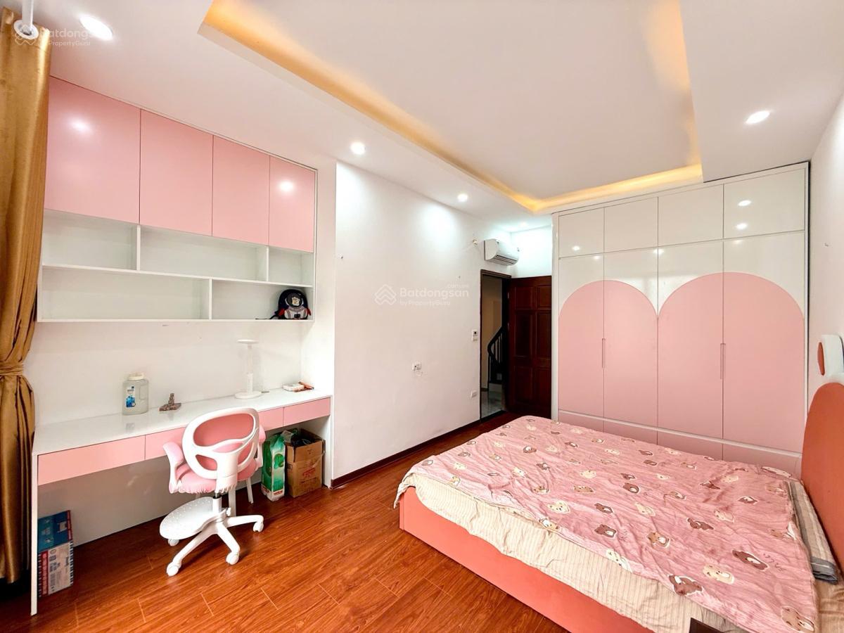 Bán gấp nhà Vạn Phúc hà đông chỉ nhỉnh 8 tỷ DT46m2 lô góc gần phố tặng full nội thất