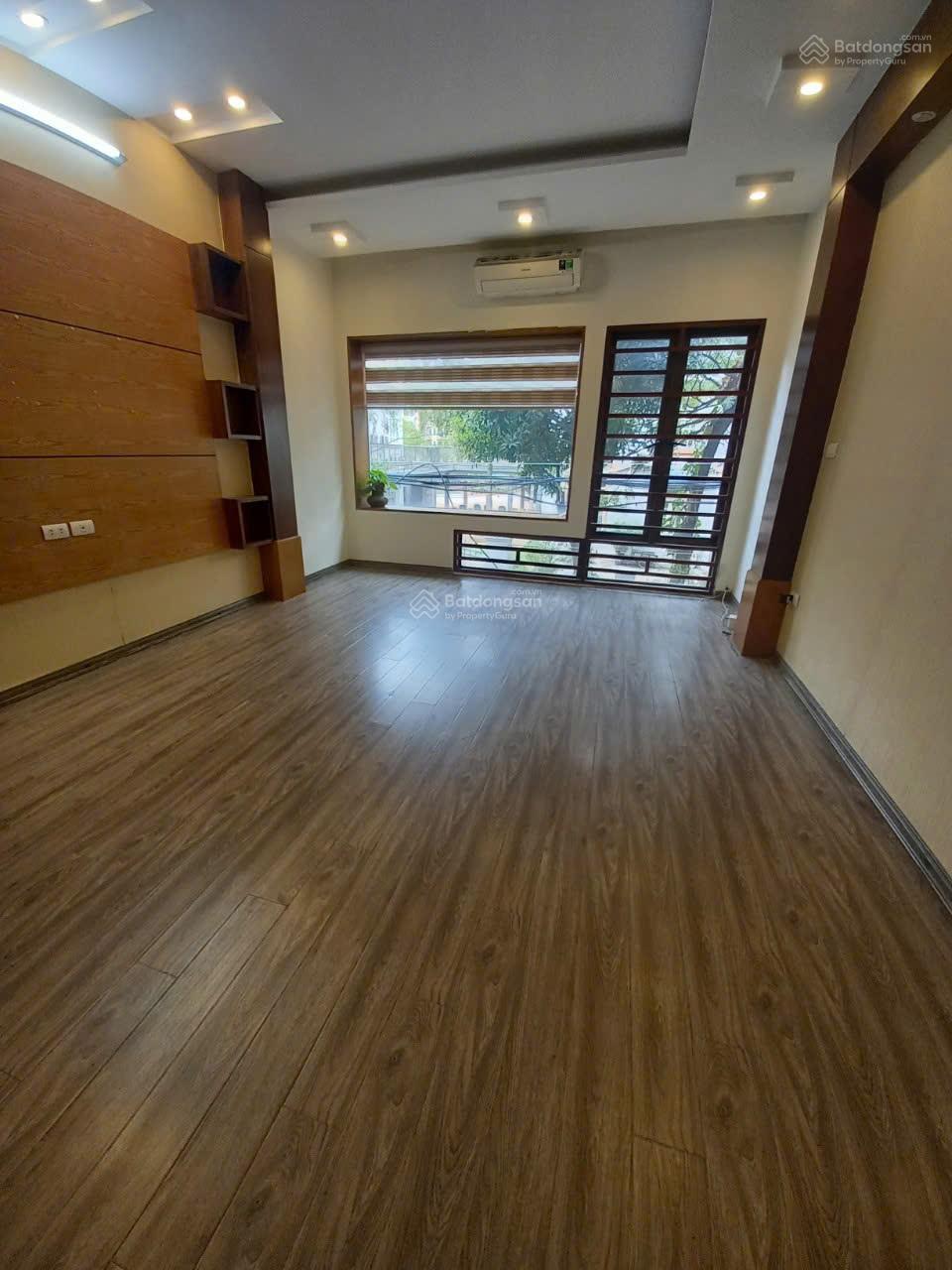 Chính chủ cho thuê nhà ngõ 34 Vũ Phạm Hàm, Trung Yên. DT 100m2 x 5t, MT 5m, giá 32tr/ tháng Chính chủ cho thuê nhà ngõ 34 Vũ Phạm Hàm, Trung Yên. DT 100m2 x 5t, MT 5m, giá 32tr/ tháng