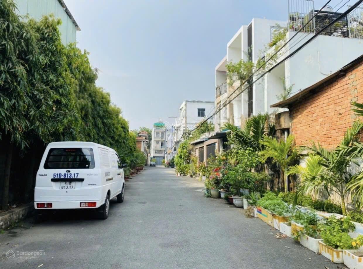 Dòng tiền 7% / năm - CHDV Lê Văn Chí 190m²(10x19m), 23 phòng cho thuê full