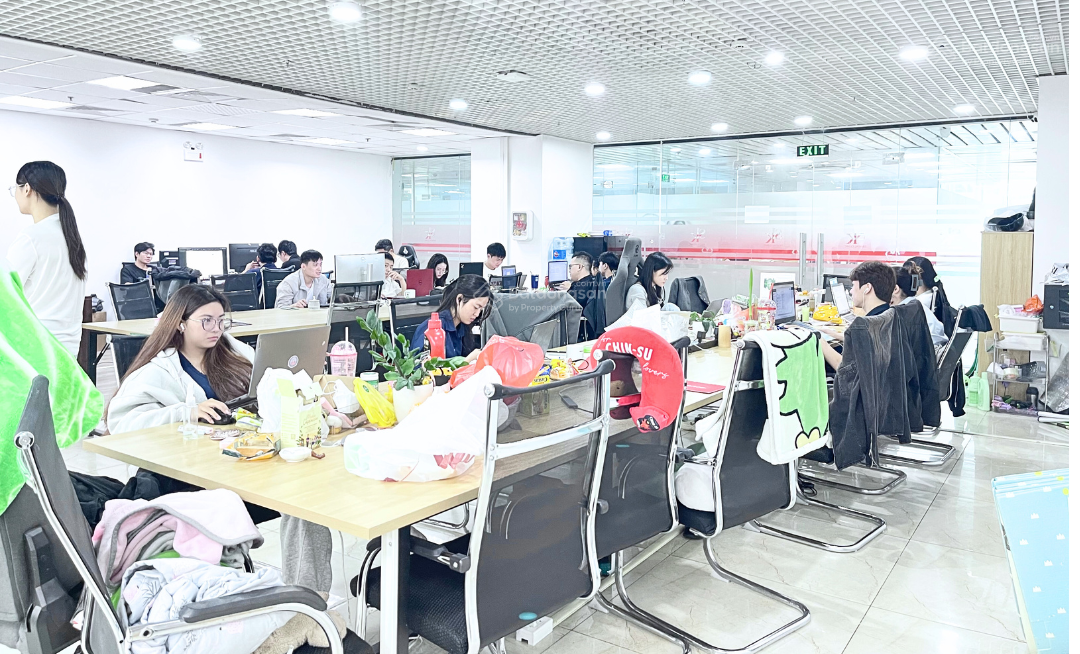 550m2 cắt nhỏ 300m2, 200m2, 150m2 giá 240k/m2/th sẵn nội thất Gold Tower 275 Nguyễn Trãi