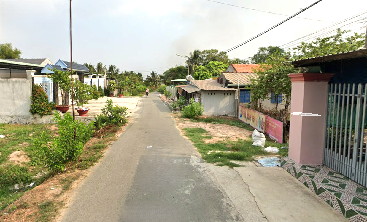 Bán đất 280m2/620 triệu, sẵn 150m2 thổ cư, ngay chợ Phước Thạnh, sổ hồng riêng