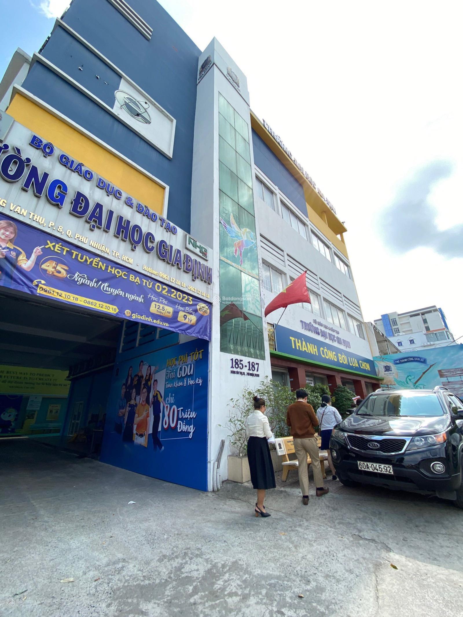 Cho Thuê Nguyên Căn MT Hoàng Văn Thụ, Phường 8. DT: 21x40m. Trệt - Lửng - 2 Lầu. DTSD: 1.600m2