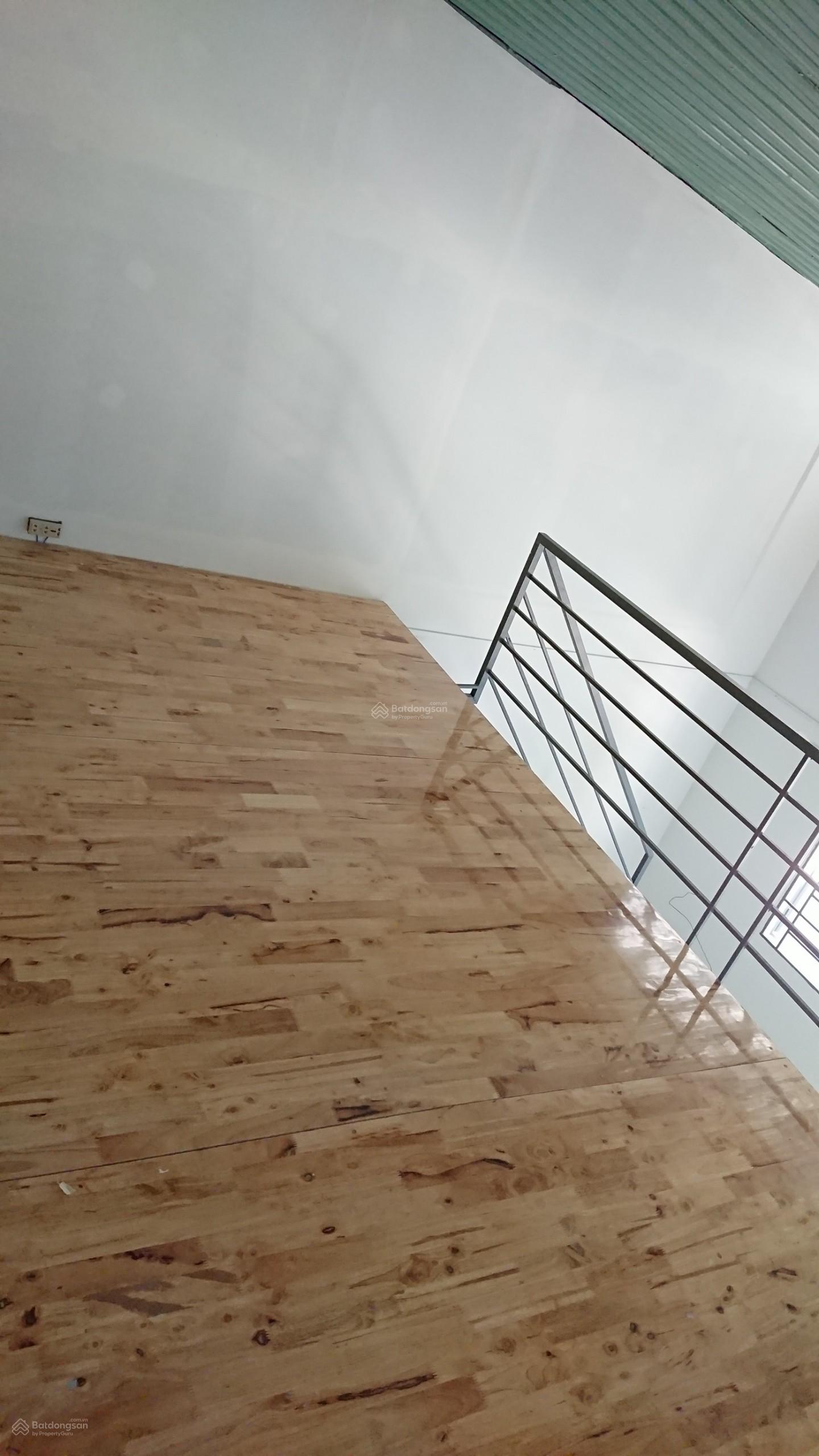 Chỉ 3,3 triệu, thuê Phòng có gác, ban công rộng đường số 2 Chỉ 3,3 triệu, thuê Phòng có gác, ban công rộng đường số 2