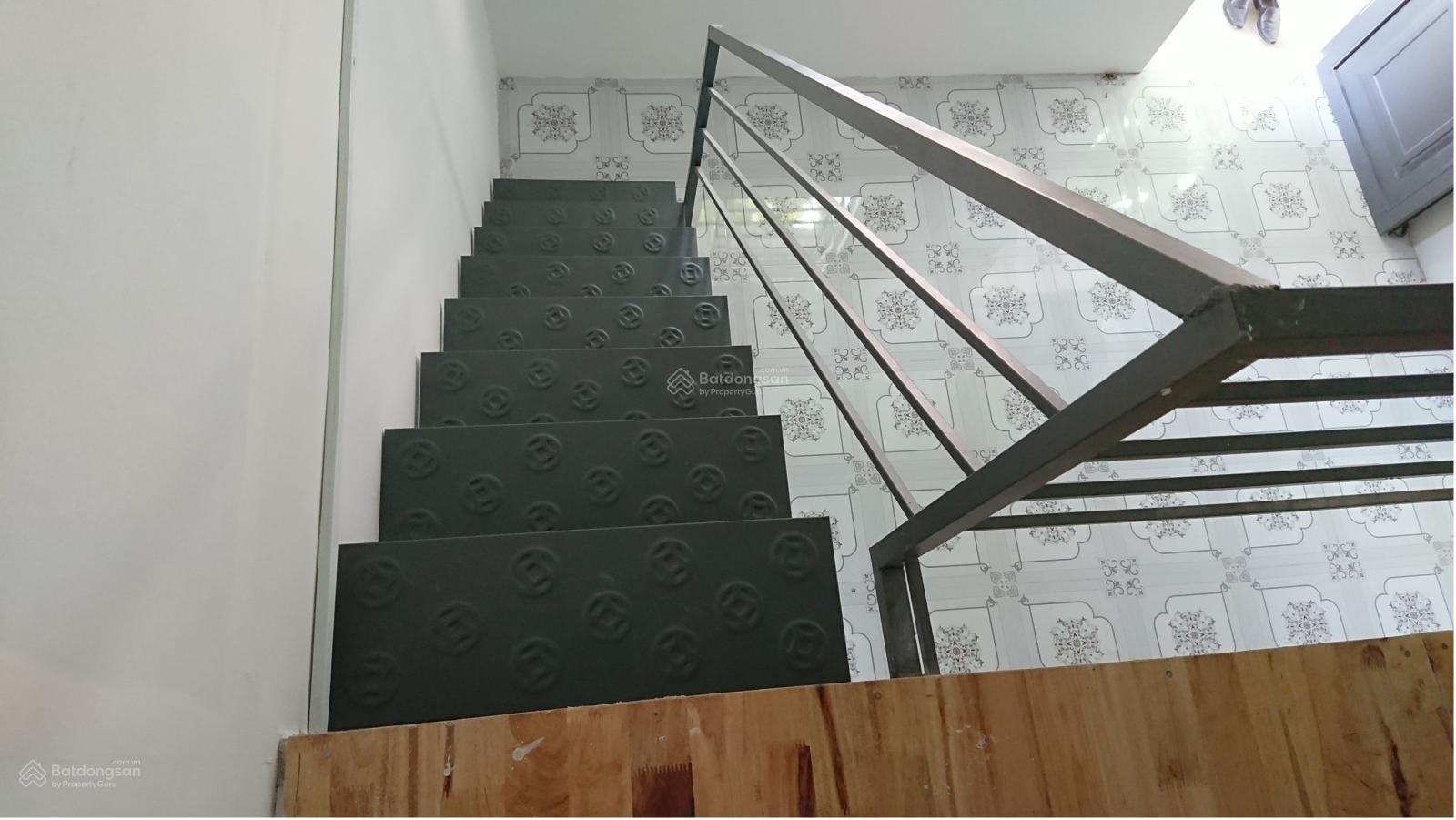 Chỉ 3,3 triệu, thuê Phòng có gác, ban công rộng đường số 2 Chỉ 3,3 triệu, thuê Phòng có gác, ban công rộng đường số 2