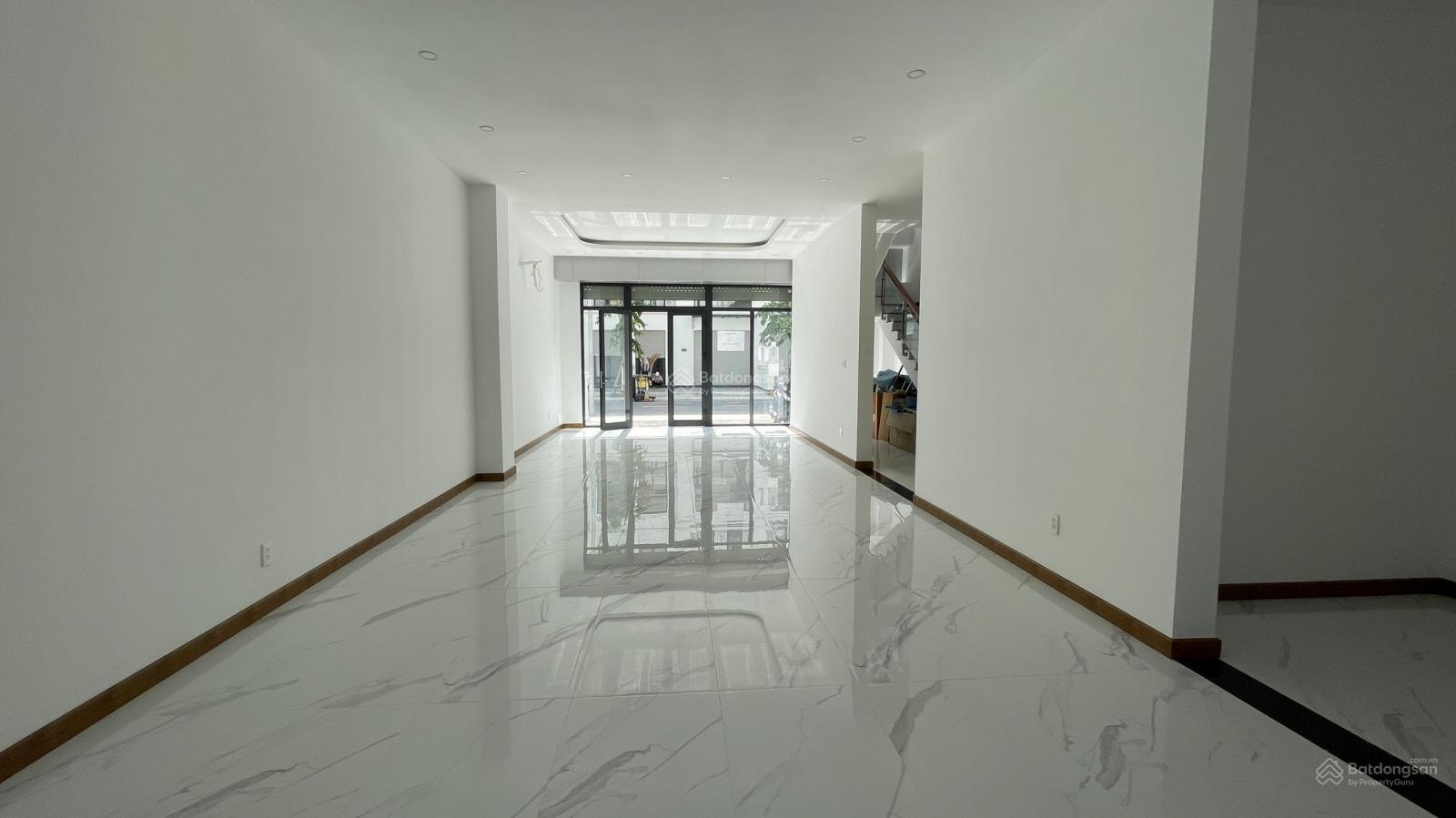 Cho thuê biệt thự 200m2 có nội thất đầy đủ tại Manhattan - Vinhomes Grand Park. LH 0828 030 *** Thiện Cho thuê biệt thự 200m2 có nội thất đầy đủ tại Manhattan - Vinhomes Grand Park. LH 0828 030 *** Thiện