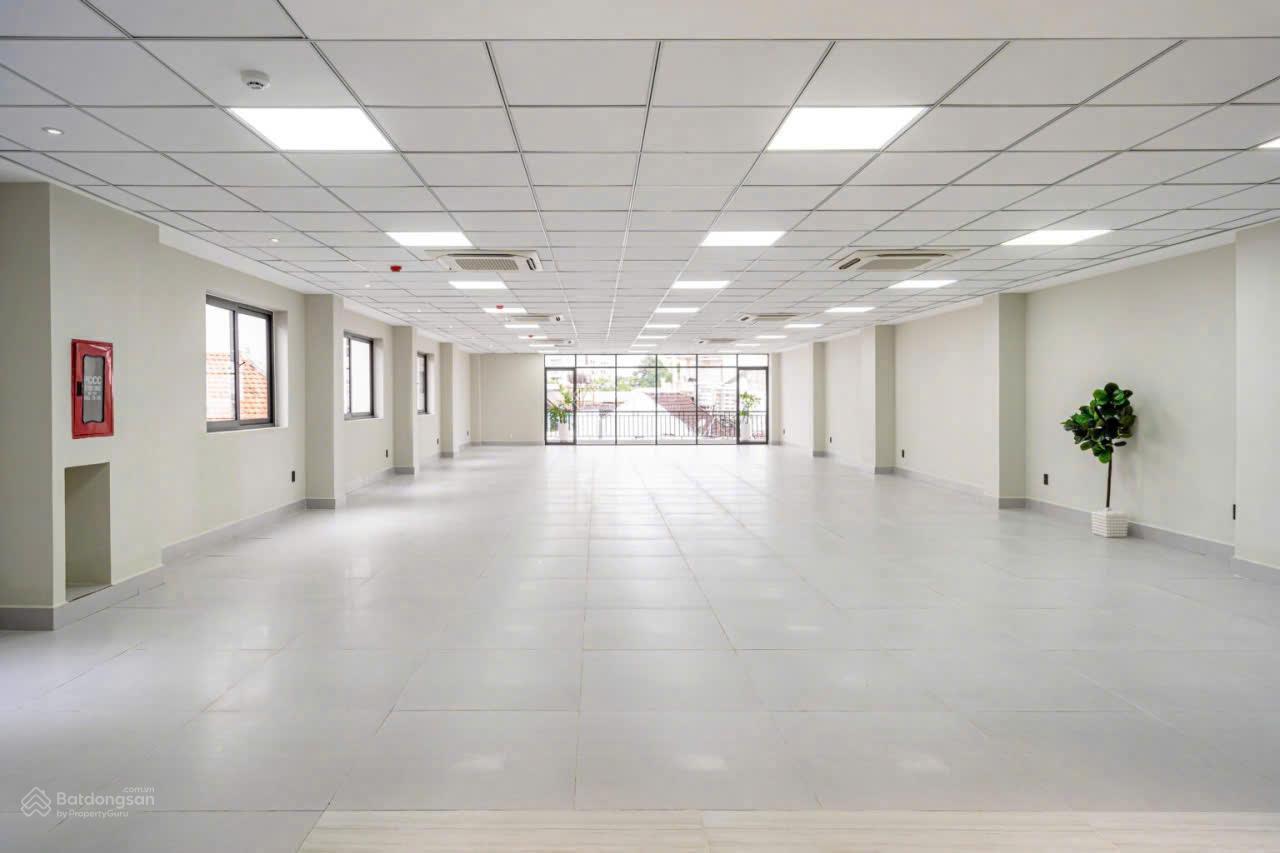 Bán tòa nhà mặt tiền Lê Quang Định, diện tích: (10 x 45m) nở hậu - 4 tầng - giá chỉ 50 tỷ