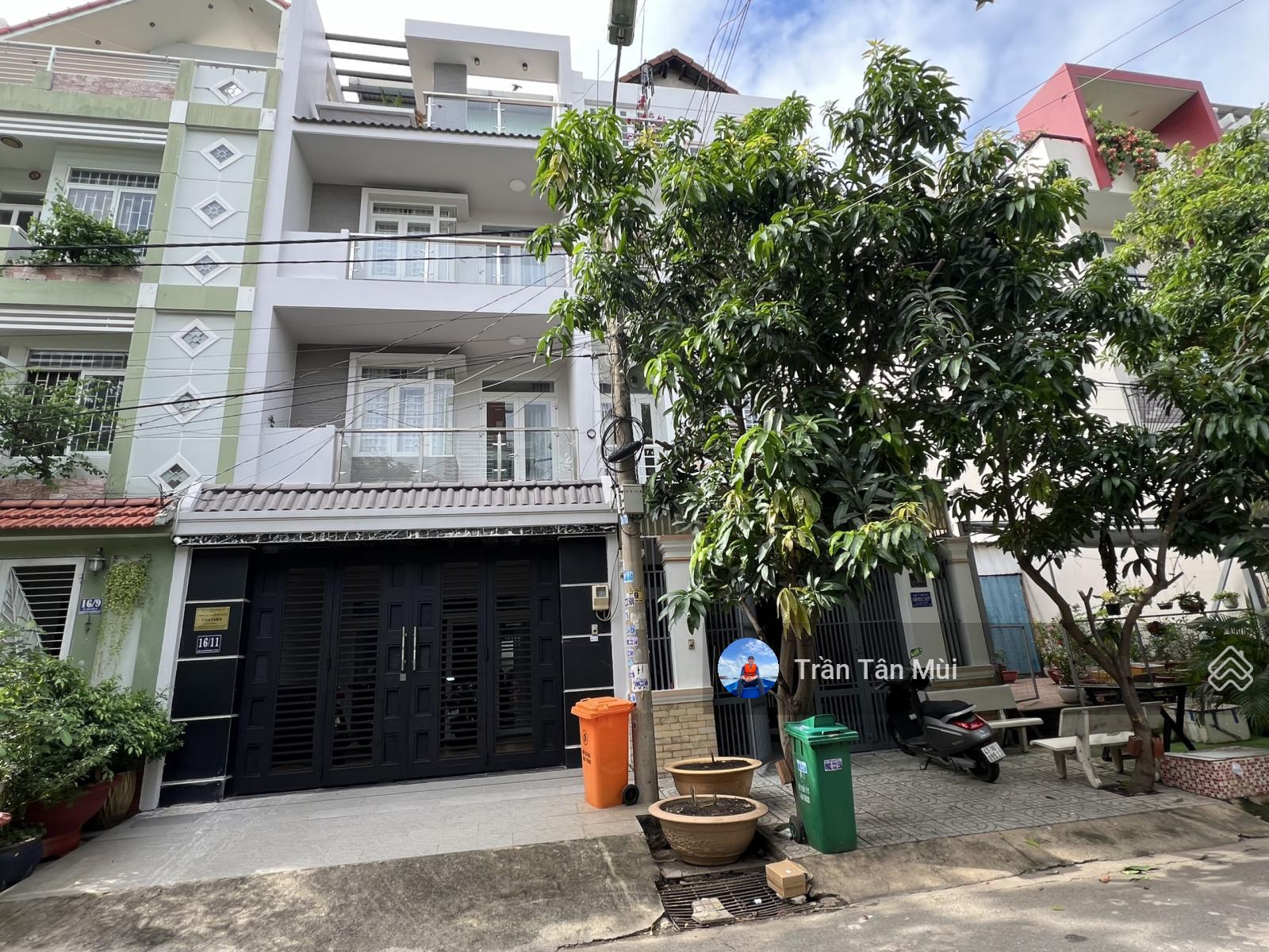 Bán nhà phố KDC Đông Thủ Thiêm, diện tích 108m2, 6x18m, sổ hồng hoàn công, giá 16 tỷ Bán nhà phố KDC Đông Thủ Thiêm, diện tích 108m2, 6x18m, sổ hồng hoàn công, giá 16 tỷ