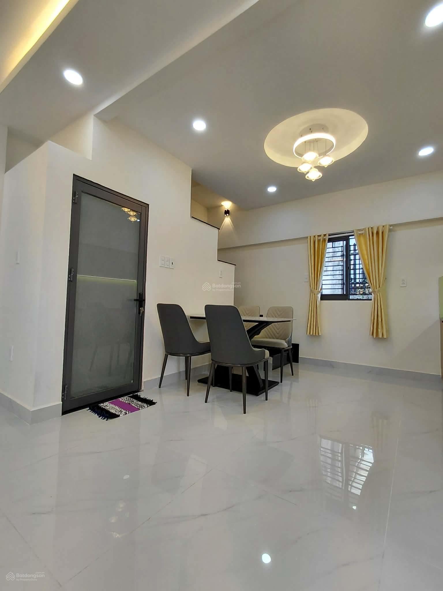 Nhà mới đường oto Hiệp Bình Phước 1 trệt 1 lầu 2PN 2WC, tặng nội thất, giá 4,35 tỷ