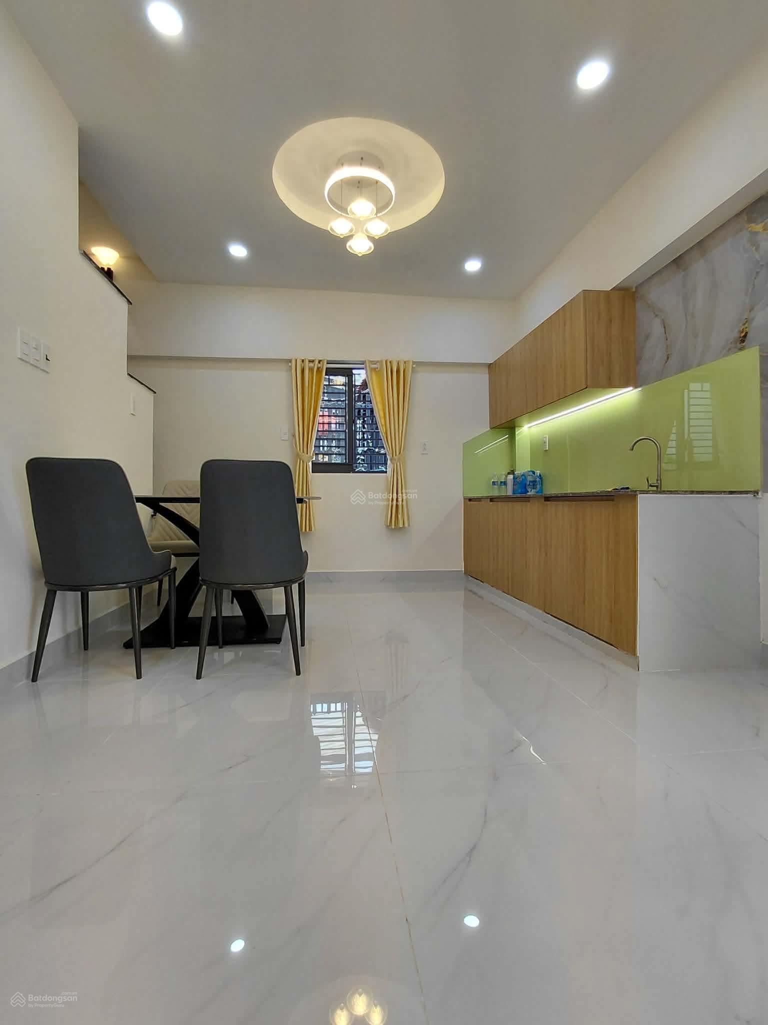 Nhà mới đường oto Hiệp Bình Phước 1 trệt 1 lầu 2PN 2WC, tặng nội thất, giá 4,35 tỷ